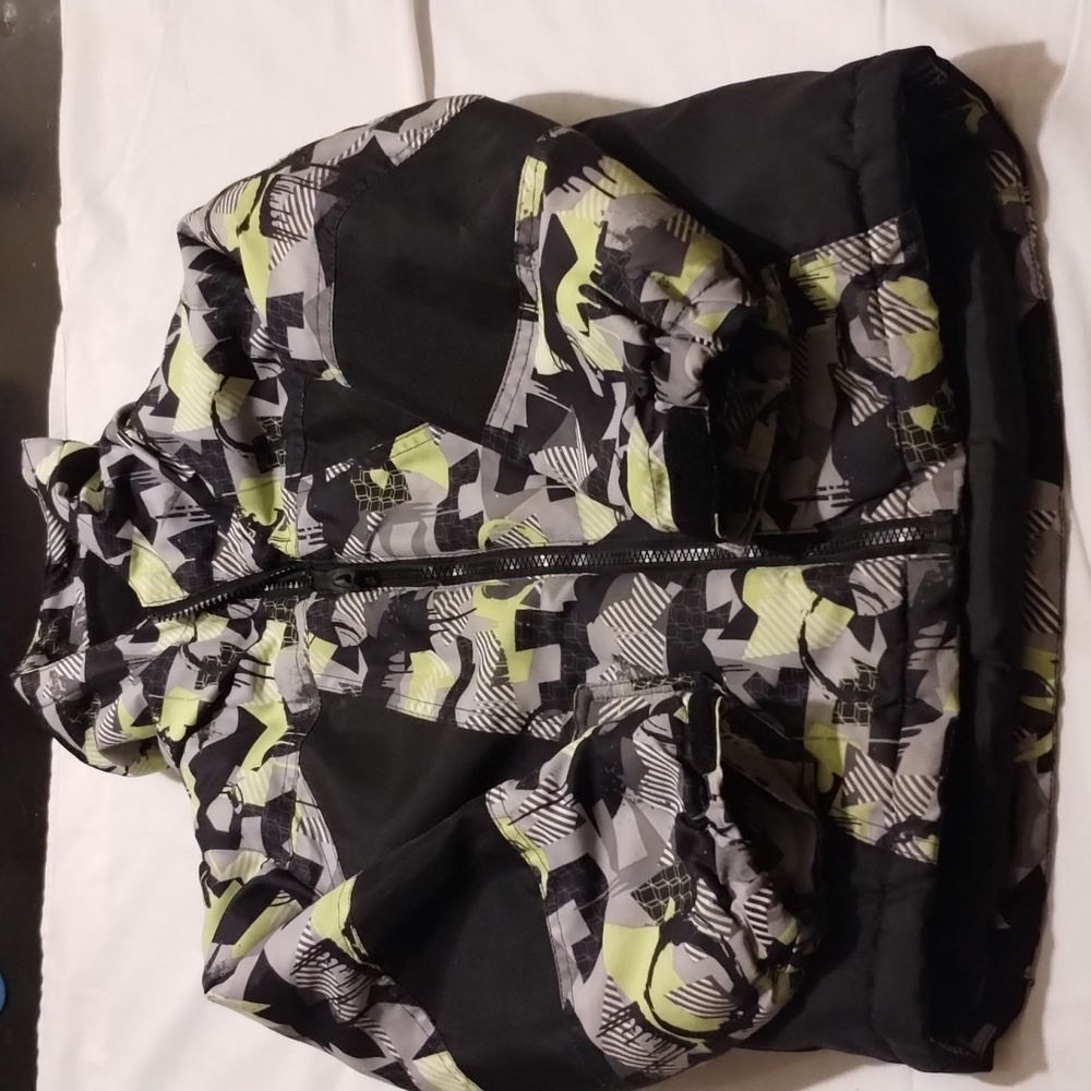 Boys Winter Coat by Athletech With hood Size XS (4/5) Polyester